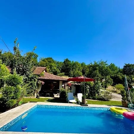 Nyaraló Queen Konjic